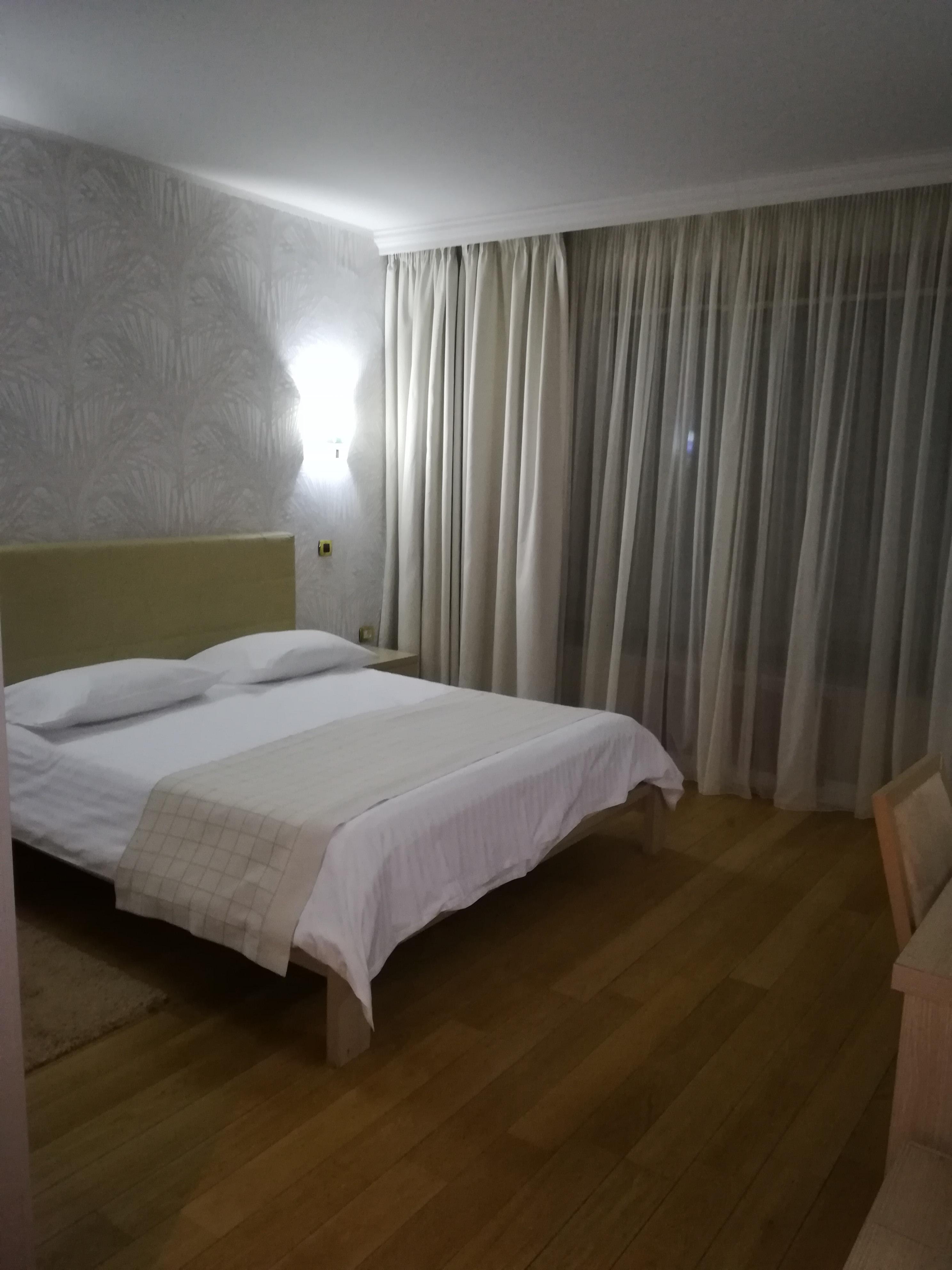 Hotel Sunny Hill Cluj-Napoca Exterior photo